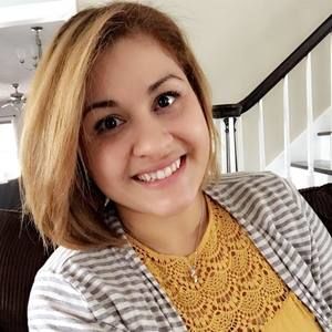 Meet your Posher, Daniela